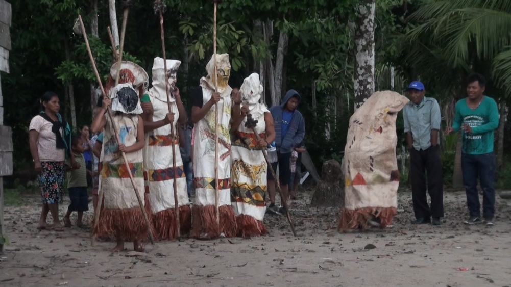 Ritual de iniciação feminina evidencia a vitalidade da cultura indígena