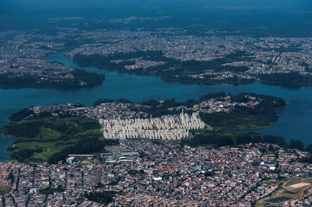 Urban growth in São Paulo creates distortions between providers and  receivers of ecosystem services