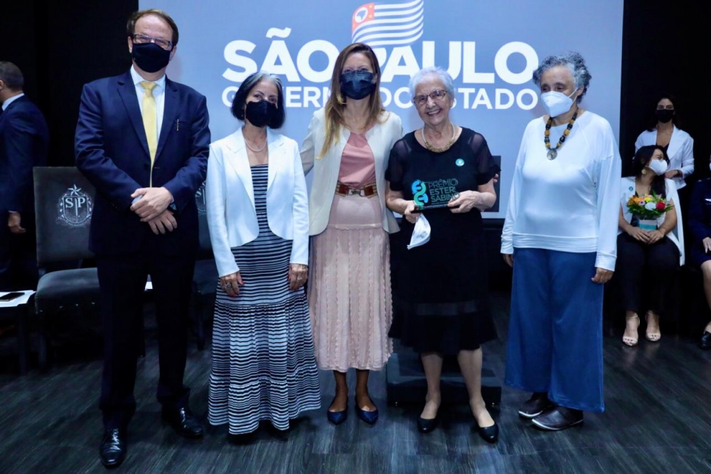 Pesquisadoras da Unesp e do ITA recebem o primeiro Prêmio Ester Sabino para Mulheres Cientistas 