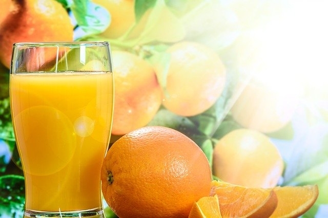 Bioactive compounds in orange juice help control blood sugar, study suggests