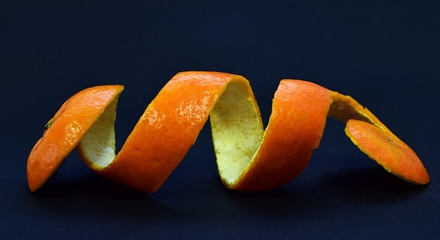 Tecnologia criada na Unicamp agrega valor às cascas de laranja