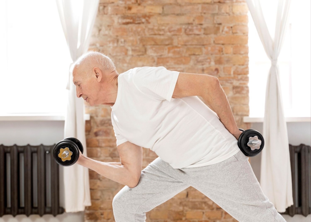 Estudo sugere que exercício físico resistido, como musculação, pode prevenir sintomas de Alzheimer