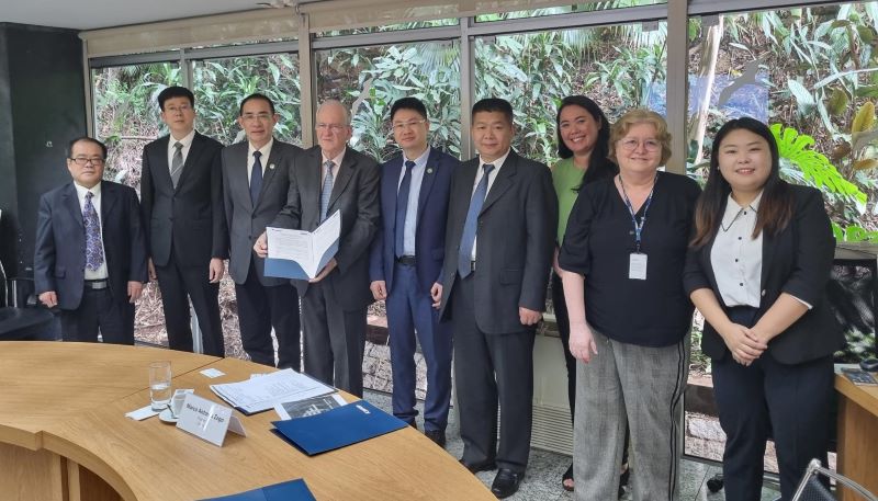 FAPESP signs agreement with China-Latin America and Caribbean Technology Transfer Center