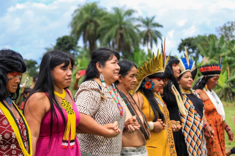 USP oferece bolsa de pós-doutorado para pesquisa sobre saberes das mulheres indígenas