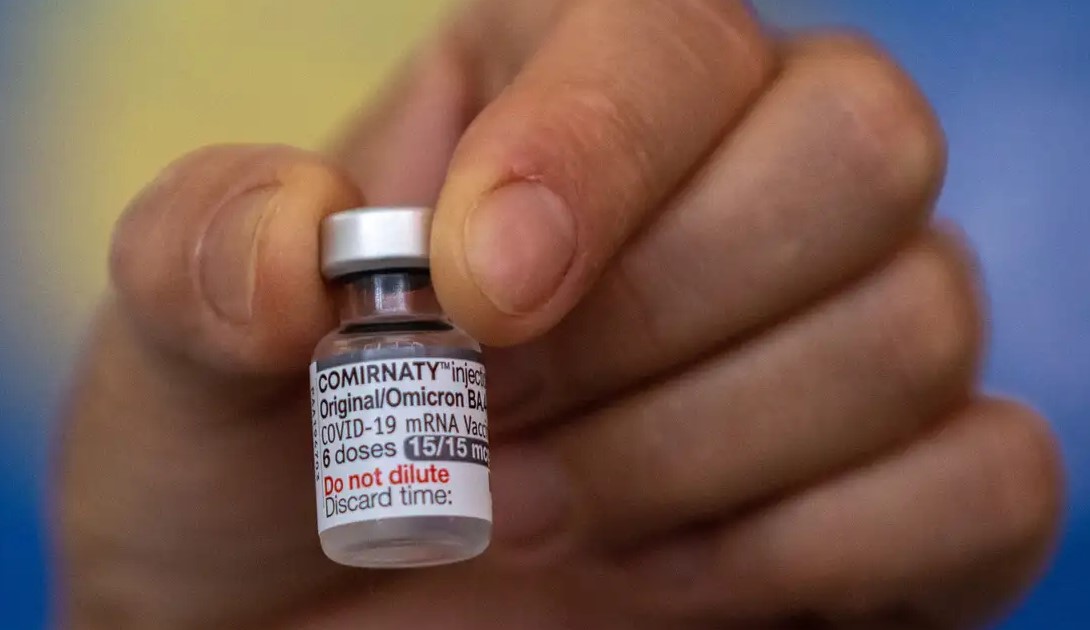 Un estudio avala la eficacia de la vacuna bivalente contra el COVID-19
