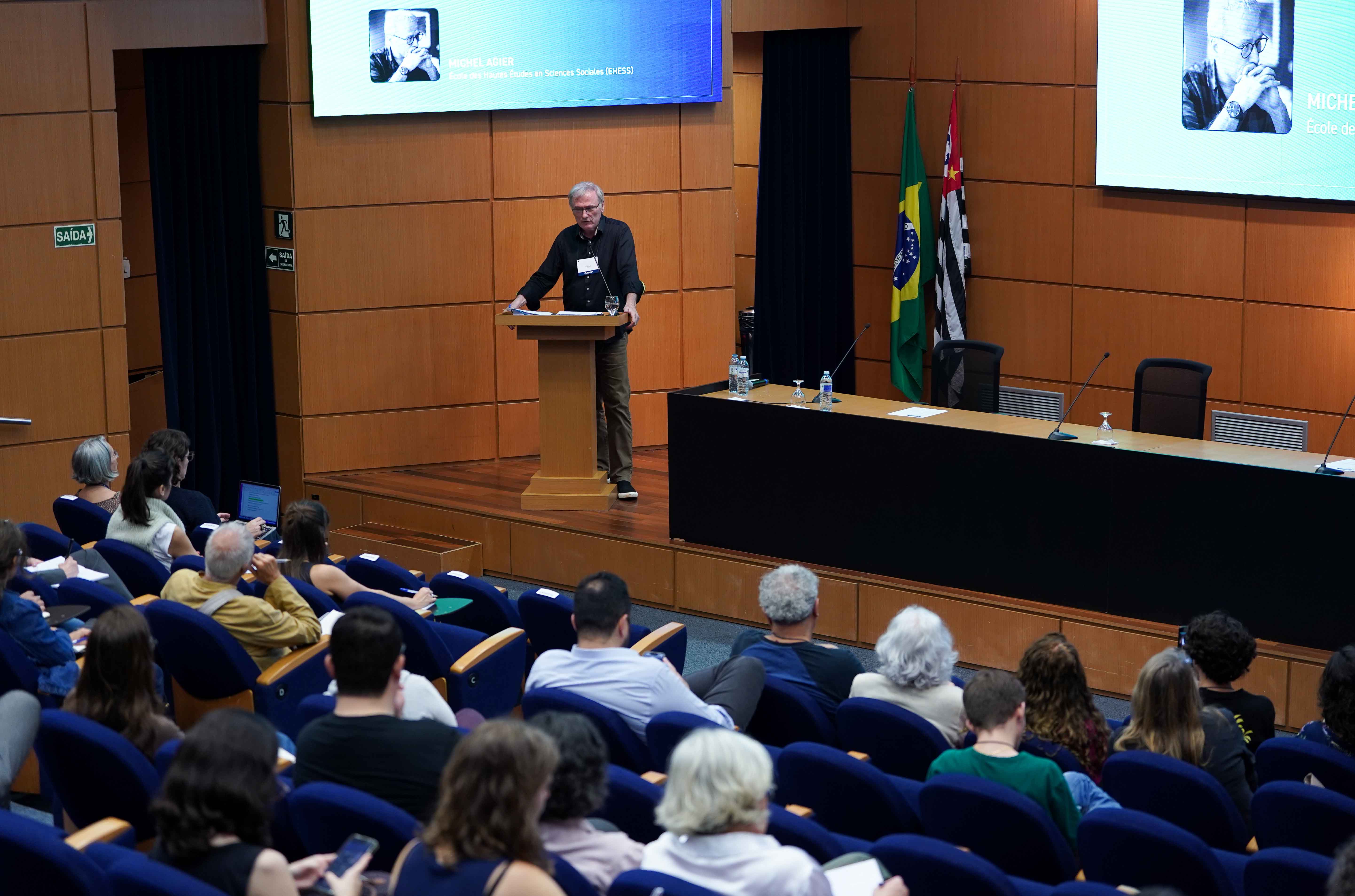 Migrants and refugees: the construction of the figure of the ‘undesirable’