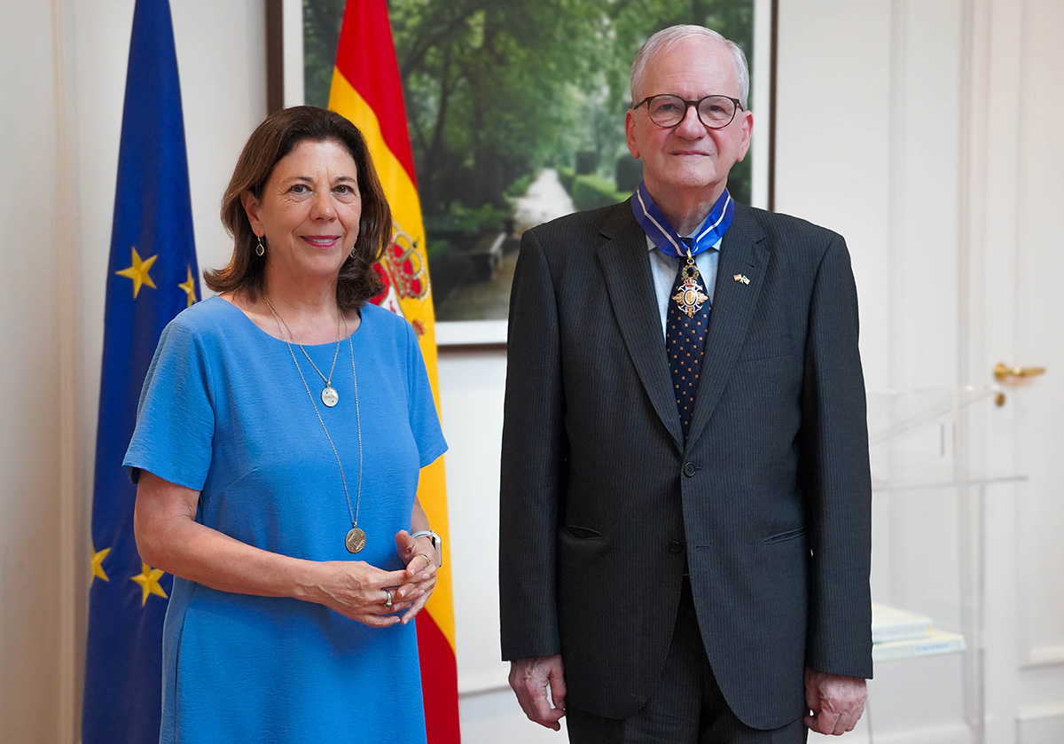 Marco Antonio Zago recebe a Ordem do Mérito Civil do Reino da Espanha