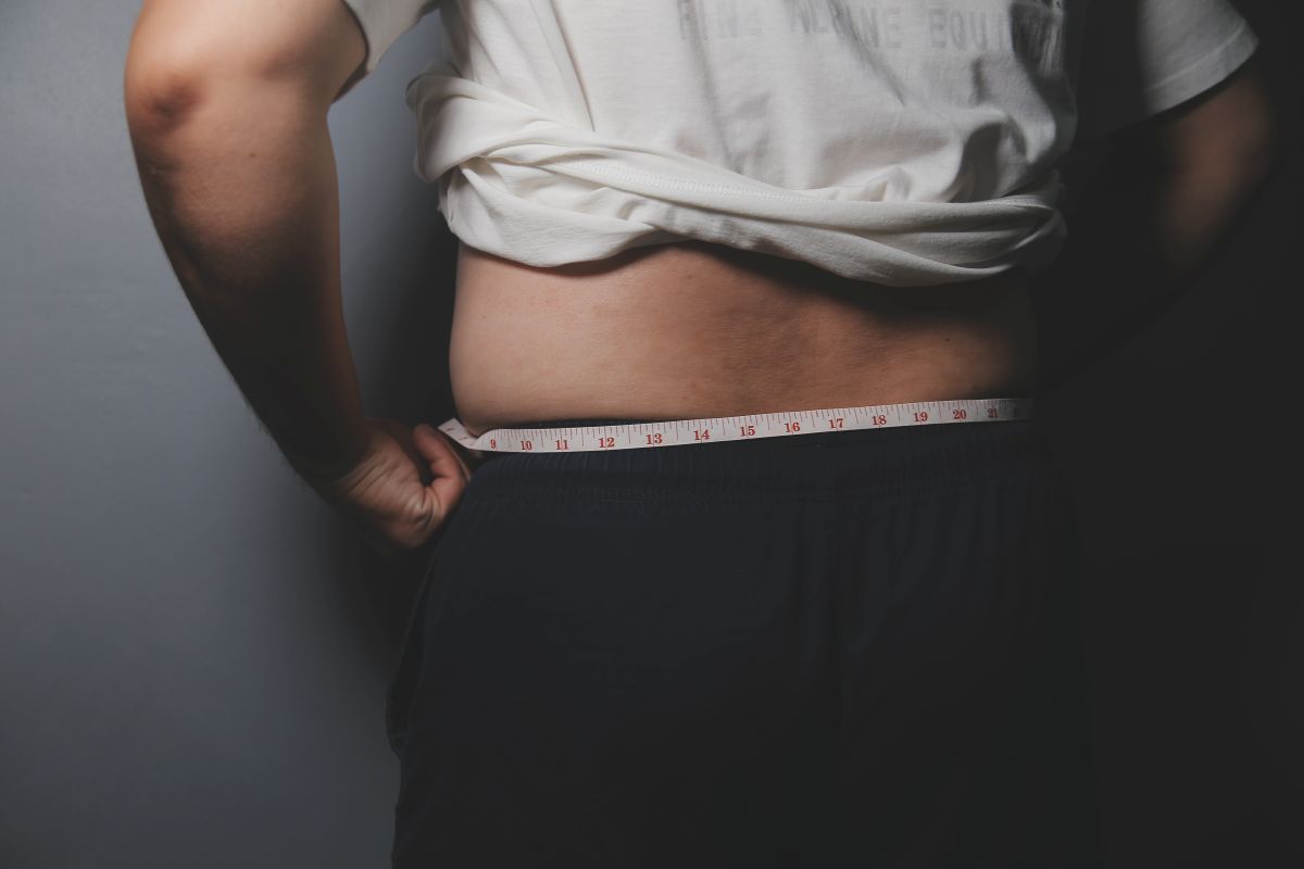 Combination of abdominal obesity and vitamin D deficiency more than doubles the risk of death in people over 50
