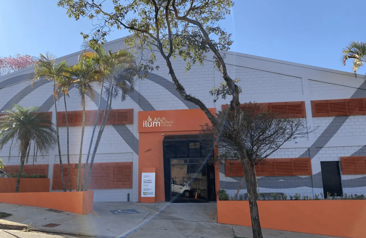 Ilum Escola de Ciência recebe inscrições para processo seletivo