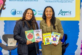 Pesquisadoras lançam manuais de apoio a pessoas com autismo na Bienal do Livro