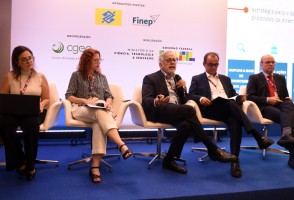 Finep propõe diretrizes para apoiar as startups <i>deep techs</i> do país