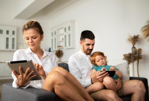 Pais inativos contribuem para comportamento sedentário dos filhos, confirma estudo