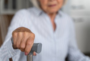 Sarcopenia is better for assessing the risk of death in older adults than frailty syndrome