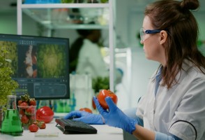 Biotechnology is leading the deep tech scene in Brazil, but faces challenges related to infrastructure and private investment