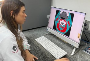 Gordura e massa muscular ajudam a prolongar a vida de pacientes com câncer de cabeça e pescoço