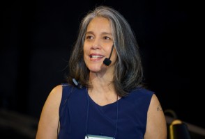 Razões para a hesitação vacinal variam entre classes sociais