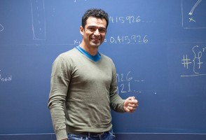 Professor da USP de São Carlos é contemplado com o programa Simons Sabbatical Visitor