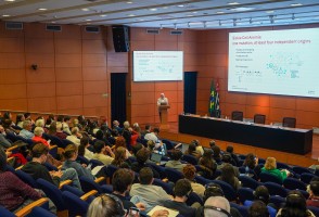 Anemia falciforme: tratamento para doença que inaugurou a medicina molecular esbarra na desigualdade e no racismo