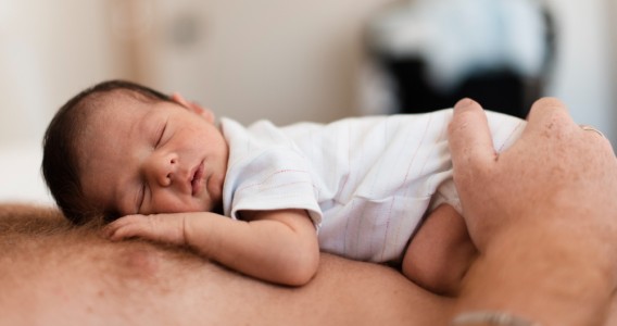 Paternal weight influences baby’s size at birth, study finds