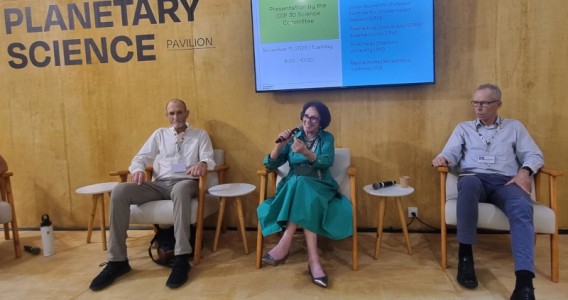 The goal of limiting global warming to 1.5 °C cannot be abandoned