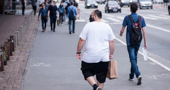 La obesidad abdominal y la pérdida muscular aumentan en un 83% el riesgo de muerte después de los 50 años