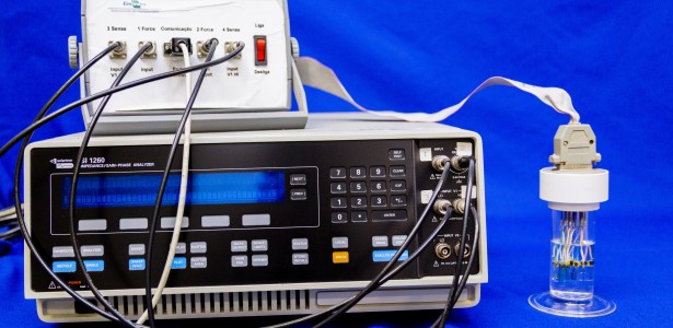 Língua eletrônica com impedancímetro e sensores de fios de náilon revestidos com MXenes